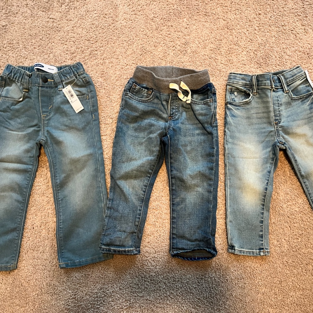 3 pairs of 2T jeans NWT